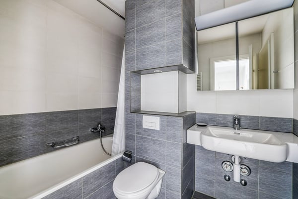 Luftige Wiedikon 4.5 ZW mit W/T, nah Markt & ZRH HB, by Blueground 16