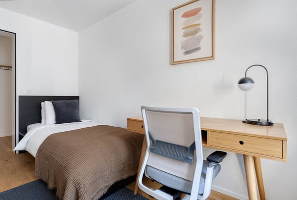 Sonnige Gundeldingen 1 Zim. mit Keller, nah zu Basel HB 17