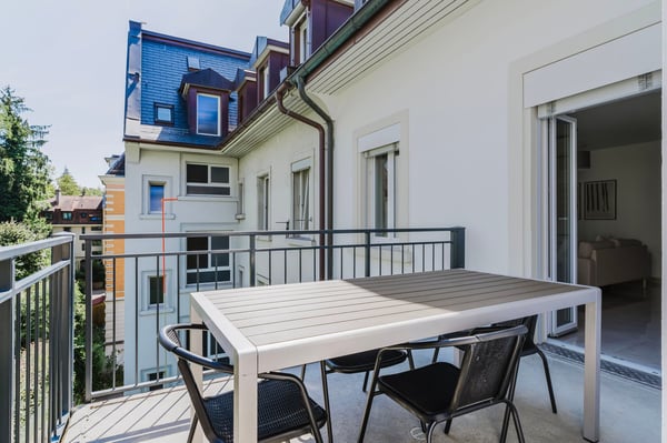 Schicke Enge 2 ZW mit W/T, nah Markt & ZRH HB, by Blueground 6