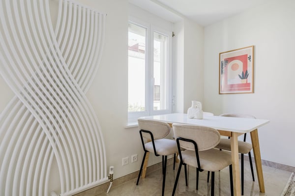 Schicke Enge 2 ZW mit W/T, nah Markt & ZRH HB, by Blueground 7