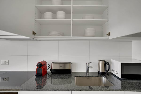 15 Minutes Walk to the Local Central Market,10 Minutes with Bus to Basel Main Train Station 8
