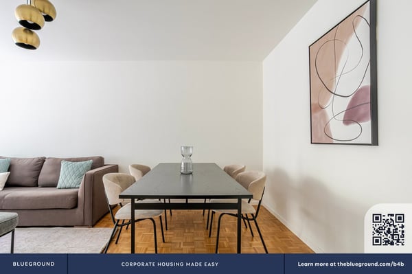 Blueground ID102, Basel-Matthäus 4