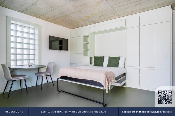 Blueground ID232, Oerlikon 8