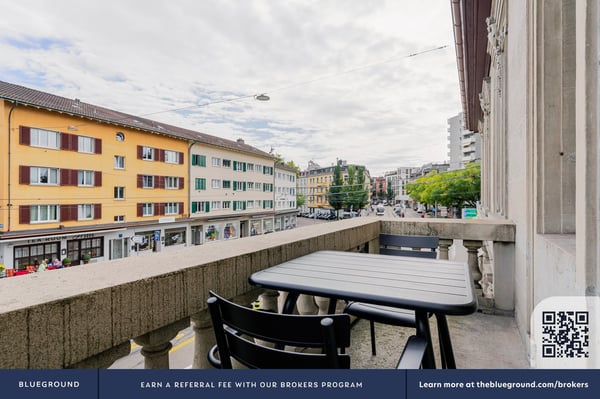 Blueground ID245, Seebach 3