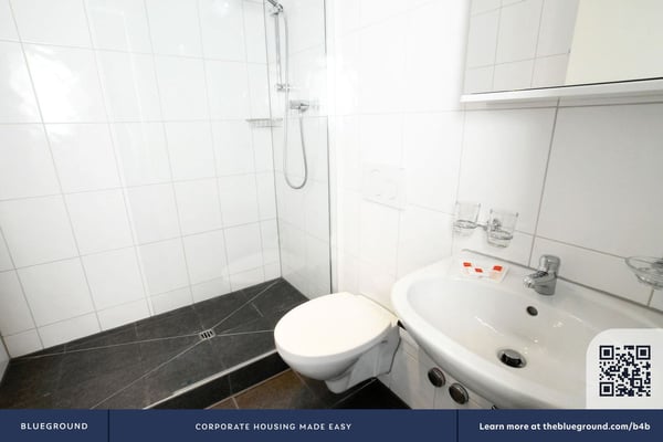 Building Schwamendingenstrasse (ZRH1461684P) 4