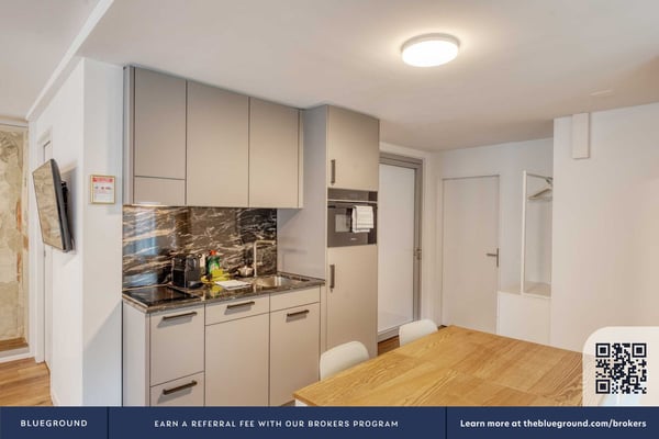 Building Eisengasse (ZRH1543194P) 8