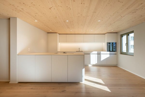 Bezugsbereit! Komplett saniertes 5.5 Zimmer Einfamilienhaus im schönen WEIHERHOF 6