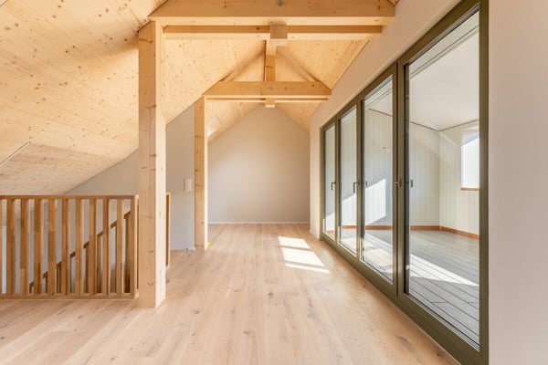 Bezugsbereit! Komplett saniertes 5.5 Zimmer Einfamilienhaus im schönen WEIHERHOF 12