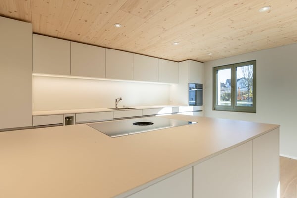 Bezugsbereit! Komplett saniertes 5.5 Zimmer Einfamilienhaus im schönen WEIHERHOF 25