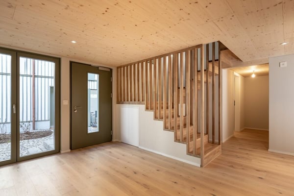 Bezugsbereit! Komplett saniertes 5.5 Zimmer Einfamilienhaus im schönen WEIHERHOF 4