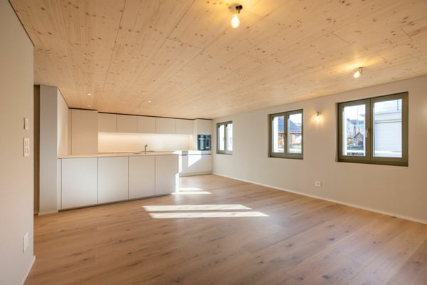 Bezugsbereit! Komplett saniertes 5.5 Zimmer Einfamilienhaus im schönen WEIHERHOF 7