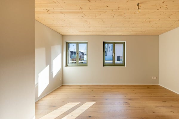 Bezugsbereit! Komplett saniertes 5.5 Zimmer Einfamilienhaus im schönen WEIHERHOF 16