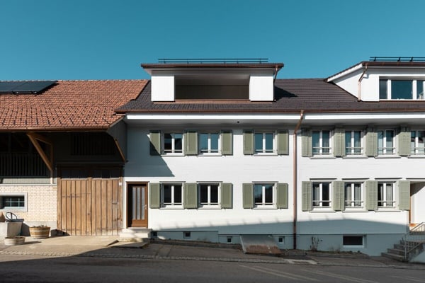 Bezugsbereit! Komplett saniertes 5.5 Zimmer Einfamilienhaus im schönen WEIHERHOF 1