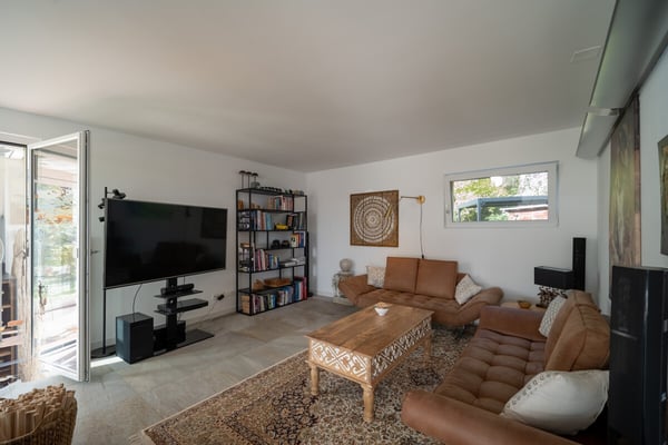Eindrucksvolles Einfamilienhaus mit Indoor Pool und Sauna 9