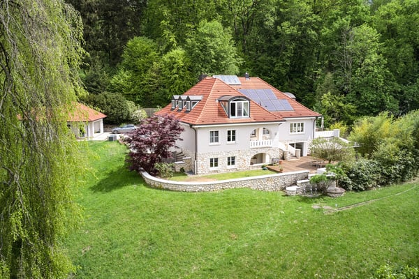 Rückzugsort mit Klasse: Herrschaftliche Villa 2
