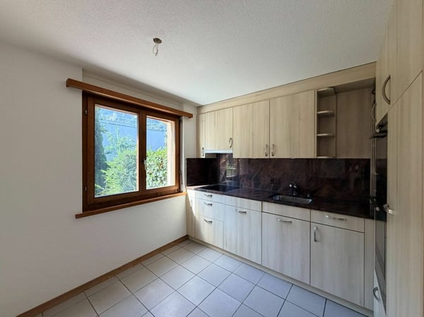 Solide 5.5-Zimmer-Wohnung mit schöner Terrasse und EHP in Interlaken 8