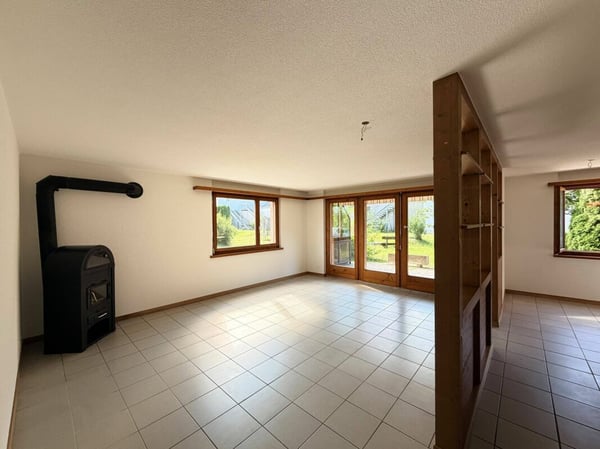 Solide 5.5-Zimmer-Wohnung mit schöner Terrasse und EHP in Interlaken 2