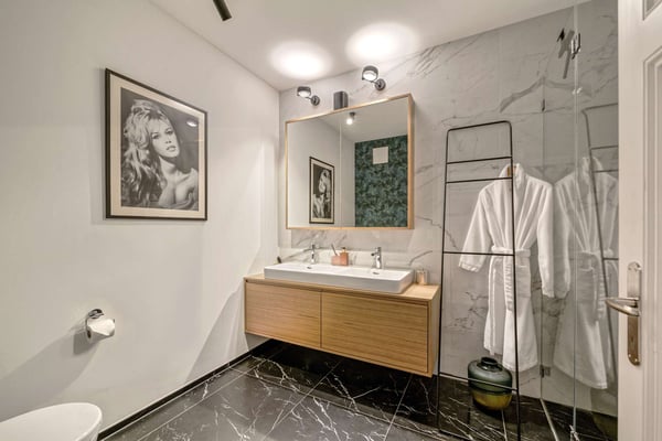 Exklusive Stadtwohnung ? Historischer Charme und luxuriöser Ausbau in Luzern 8