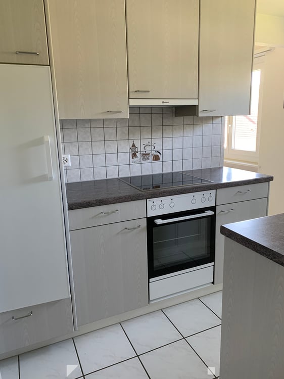 Gemütliche 3.5-Zimmer-Wohnung im Erdgeschoss in Biel 2