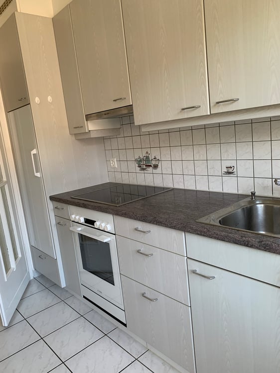 2.5-Zimmer-Wohnung an ruhiger Lage in Biel 2