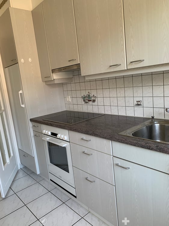 2.5-Zimmer-Wohnung an ruhiger Lage in Biel 2