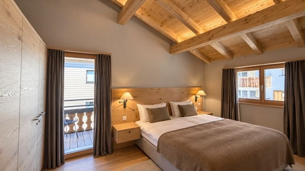 Exklusive 2.5 Zimmer Dachgeschosswohnung im Zentrum von Klosters 6