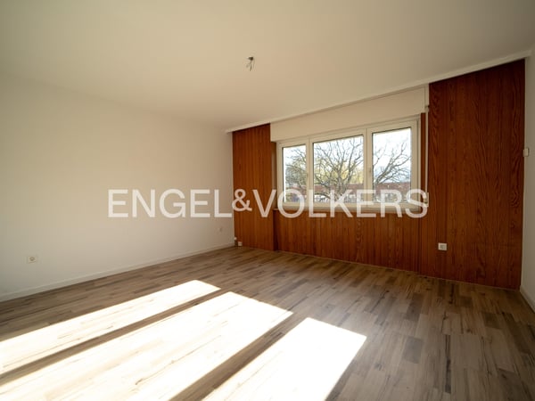 Vielseitiges Mehrfamilienhaus in sehr guter Lage 12