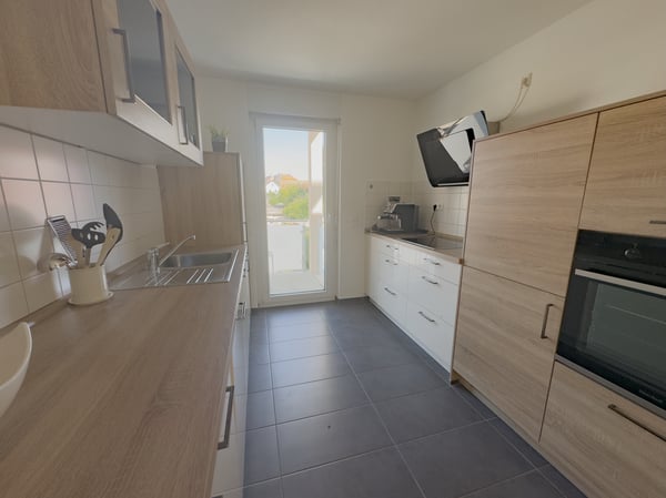 Helle neuwertige 1.5 Zimmer-Wohnung mit Terrasse, Lift und Tiefgarage 12