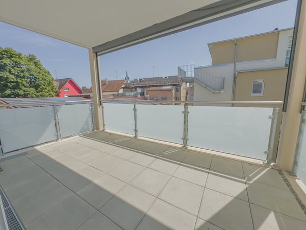 Helle neuwertige 1.5 Zimmer-Wohnung mit Terrasse, Lift und Tiefgarage 9