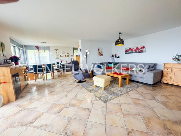 Energieeffizienz A+ Etagenwohnung mit Raum und Panoramabalkon 11
