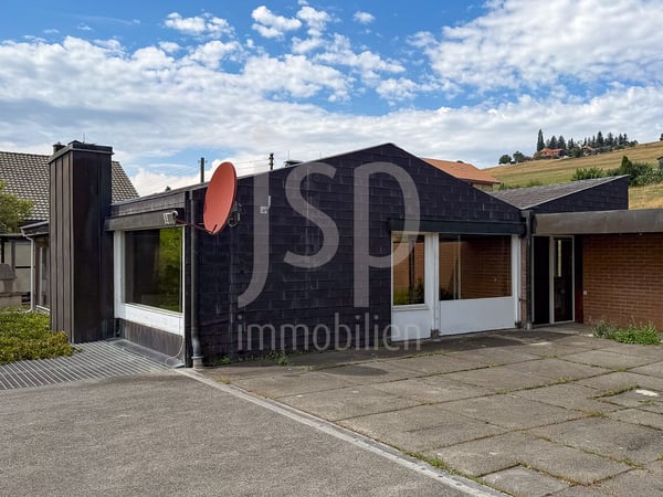 7 Zimmer Einfamilienhaus mit atemberaubendem Panorama 2