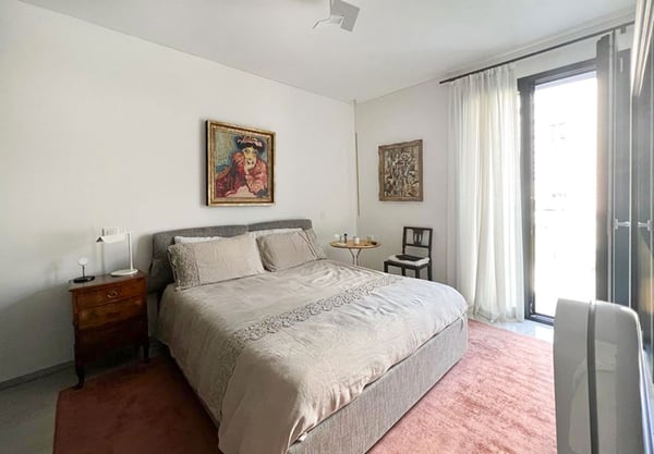 Lugano centro-servizi: appartamento 1.5 locali con ampi spazi e posto auto 4