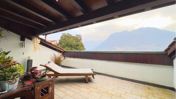 Gentilino, ampia casa bifamiliare con due appartamenti separati e giardino privato. 8