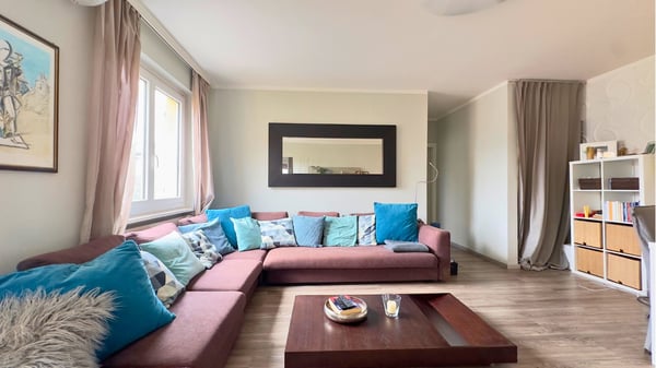 Gentilino, ampia casa bifamiliare con due appartamenti separati e giardino privato. 2