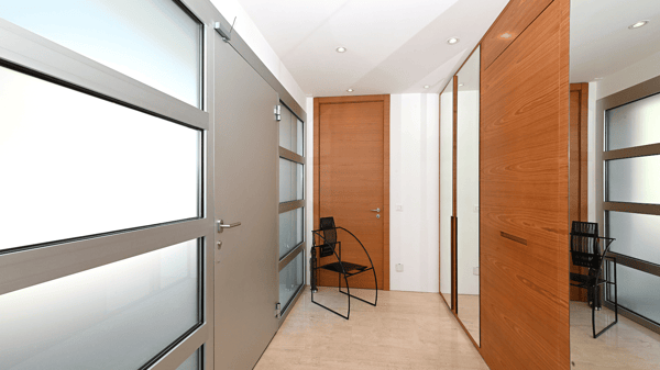 Porza, stupenda ed elegante villa di design con giardino privato. 15