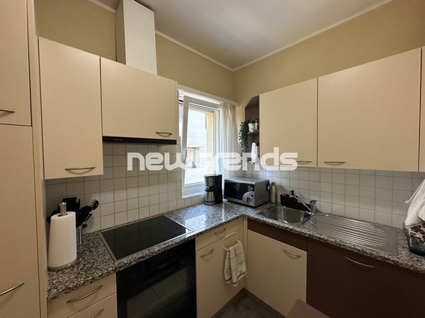 Cassarate: luminoso 2.5 locali con piacevole scorcio di lago 2