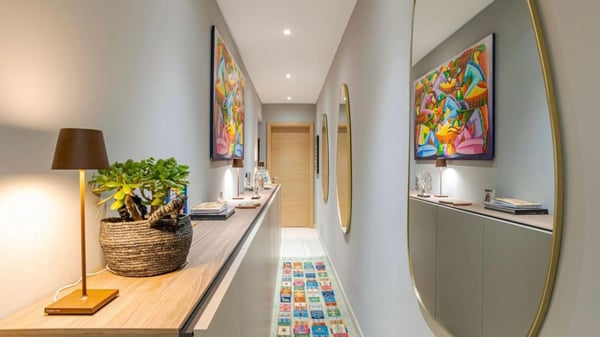 Agra, moderno 1.5 locali bifamiliare ristrutturata. Spazi generosi con terrazza e vista aperta. 5