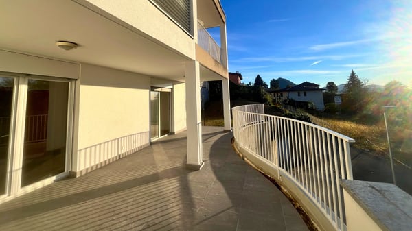 Viganello - Albonago vendesi villetta a schiera con vista lago panoramica e terrazza 9