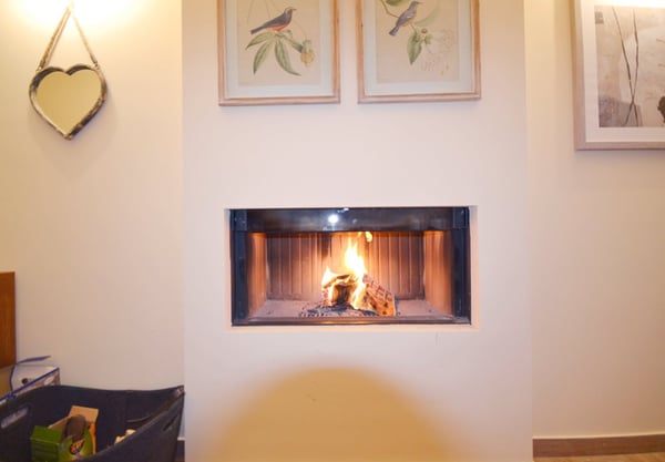 Magliaso, appartamento in contesto di 7 unità. Dotato di due bagni e giardino privato. 7