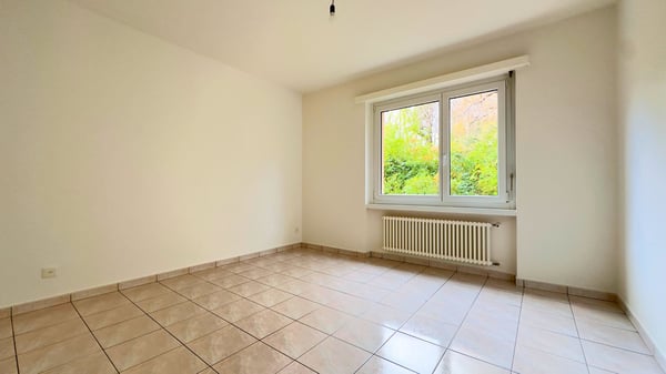 Ligornetto, palazzina con redditività fino al 5% . Complesso con 4 appartamenti oltre 13 posti auto. 6