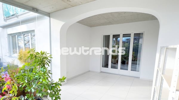 Cadro, villa bifamiliare con giardino privato e piscina esterna 3