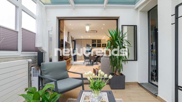 Agra: moderno 5 locali in bifamiliare con terrazza e vista. 4