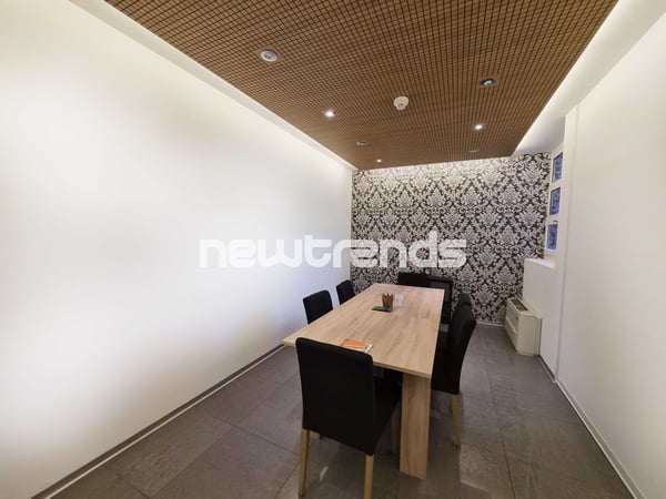 Agno: affittasi ampio ufficio semi-arredato di 230 m², disponibilità i 3