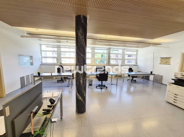 Agno: affittasi ampio ufficio semi-arredato di 230 m², disponibilità i 8