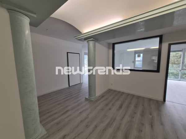 Lugano: affittasi prestigioso ufficio vista lago di 6 locali, doppi se 4