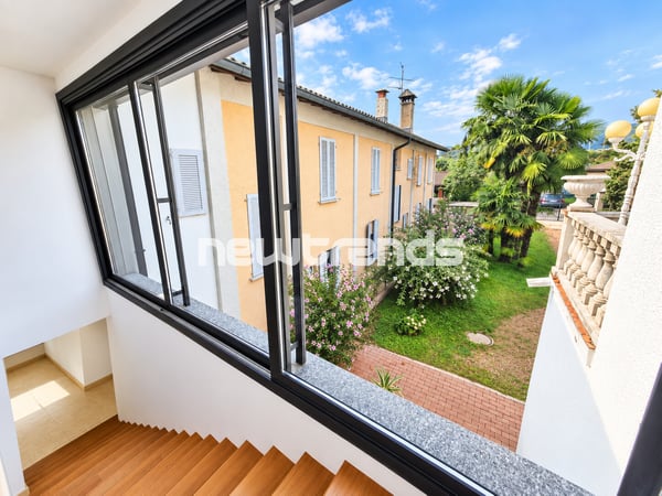Caslano: affittasi luminosa villa di design con terrazza 2