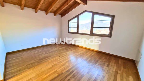 Mendrisio  106 m² su due livelli: moderno 2.5 locali in posizione str 2