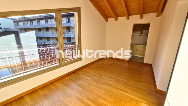 Mendrisio  106 m² su due livelli: moderno 2.5 locali in posizione str 5