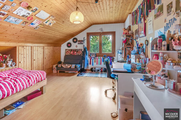 Réservée - Maison familiale de 4.5 pièces + un appartement de 2.5 pièces 8