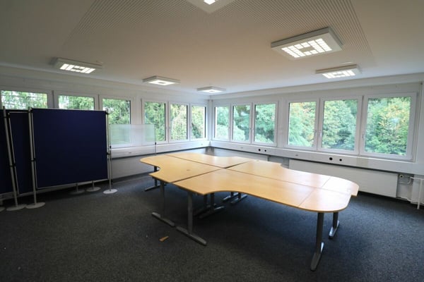 Moderne Büroräumlichkeit zu vermieten 6